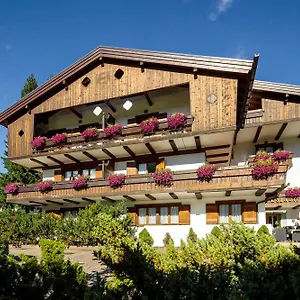4* Отель Lajadira &